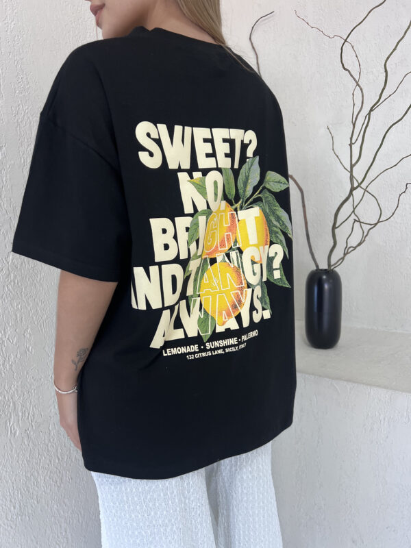 #258109 Remera "SWEET?"