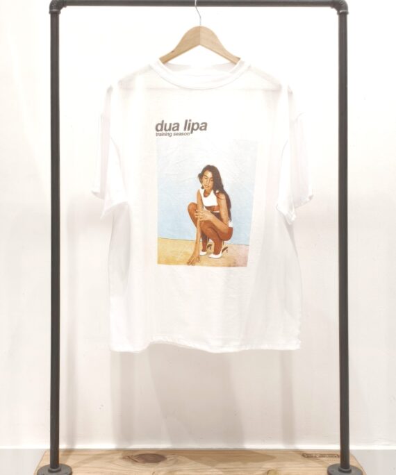 #258140 Remera "DUA LIPA"