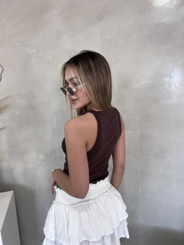 #258117 Musculosa "ESCOTE CERRADO" - Imagen 2