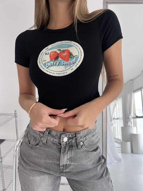 #258142 Remera "BERRY SWEET"