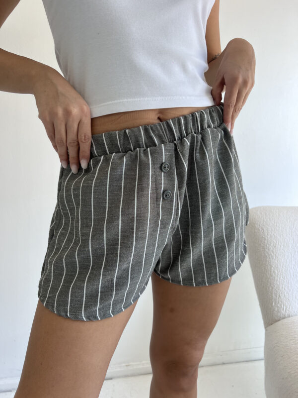 #258197 Short "RAYADO"