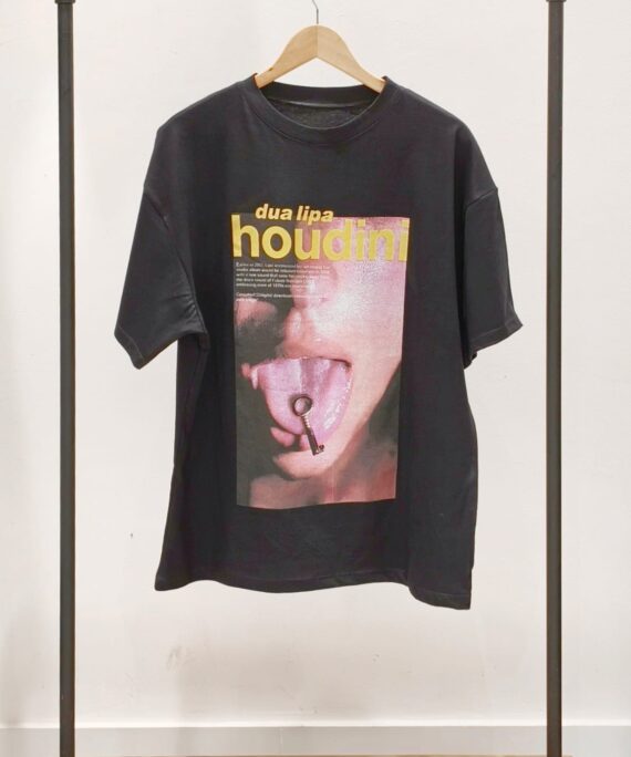 #258207 Remera "DUA LIPA HOUDINI"