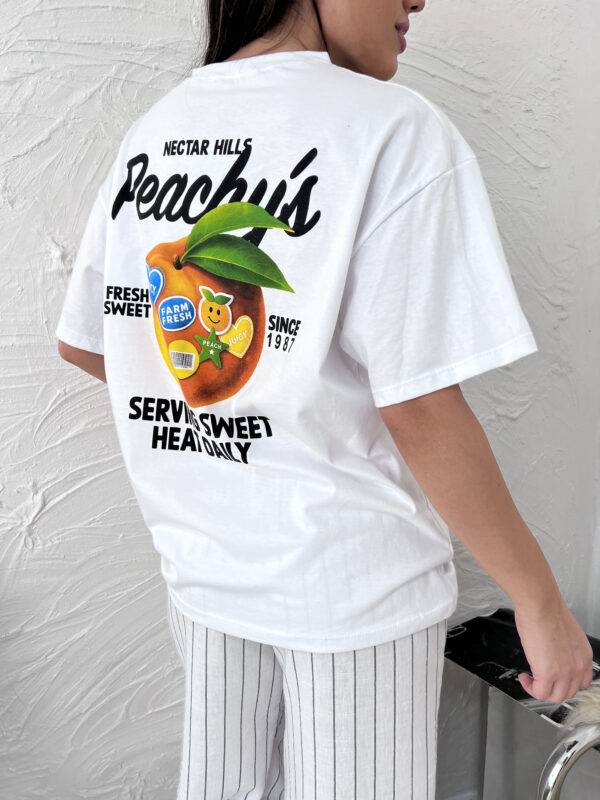 #258163 Remera "PEACHY'S"