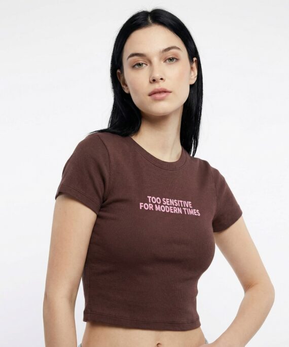 #269165 Remera "TOO SENSITIVE"