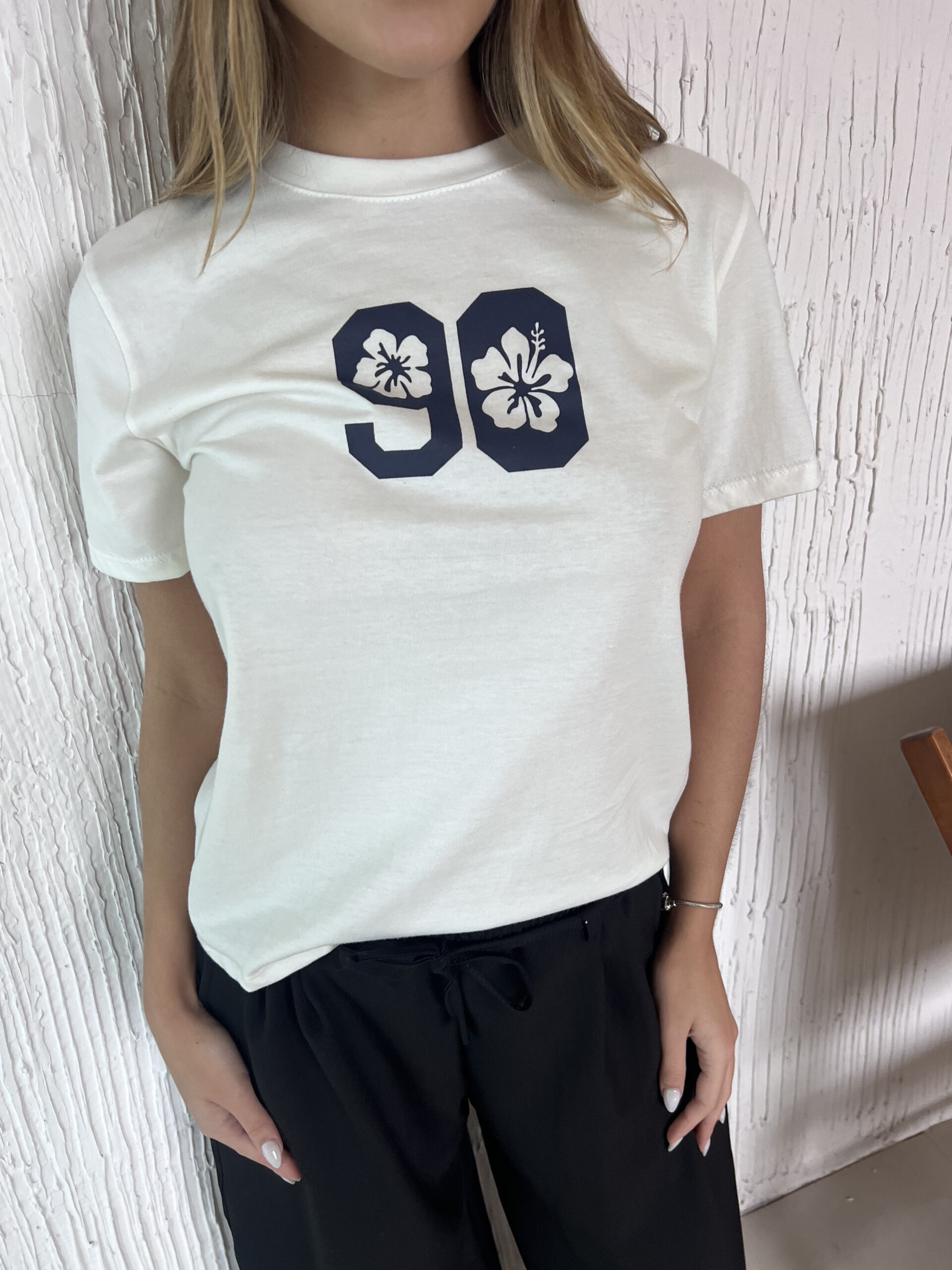 #268142 Remera "90"