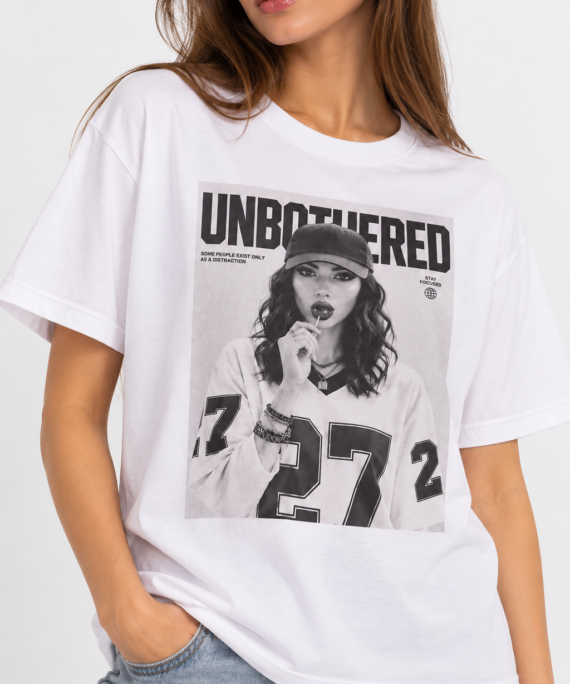 #268247 Remera "UNBOTHERED"